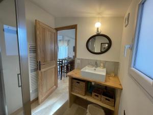 Appartements Fleur de Romarin - Avec piscine privee : photos des chambres