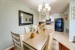 N Topsail Beach Oceanfront Condo with Pool!