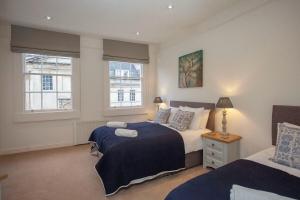 Stunning Central Bath Townhouse off Pulteney Bridge
