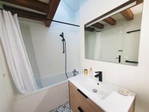 EXIGEHOME - Beau duplex-15 min ParisLa DéfenseChamps Elysées