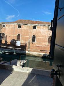 Cà Zorzi - 2 minutes from Biennale & Canal view - APE G