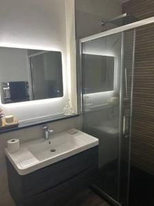 Carbis Daze Ocean Views Studio, SuperKing bed St Ives Carbis Bay