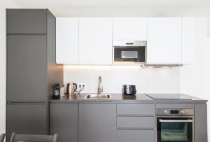 Roquebrune plage - Terrace splendid sea view - BW