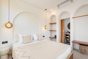 Tropical Canggu Pool Suite