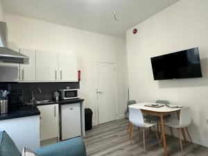 Carmen Sylva Studio flat Llandudno sea front F7