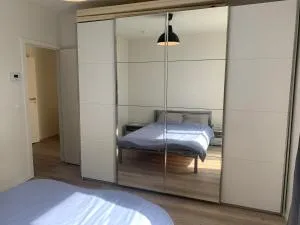 Private Room in Shared House - La Barriere