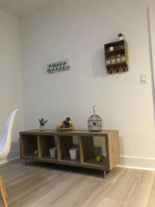 CHIC AND MODERN APARTMENT STEPS FROM THE BEACH