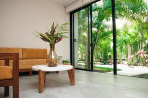 Kinah Retreat - Exclusive Boho Tropical Escape