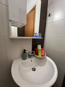 Cozy Apartment In The Heart Of Athens