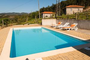 obrázek - 2 bedrooms villa with shared pool furnished garden and wifi at Aveiro