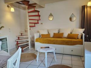 Aux Vieilles Murailles • Charmante maison & cour