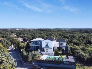 Ferienhaus mit Privatpool für 12 Personen ca 230 qm in Pjescana Uvala, Istrien Istrische Riviera 