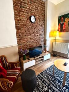 Apartment in Great Location in Kadıkoy Seaside w. Amazing Shared Terrace