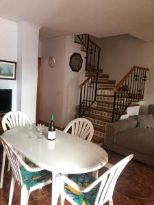 Casa adosada Playa de Gandia (2 plantas)