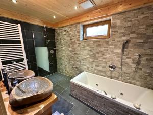 Chalet Bischofsmütze - Direkt an der Skipiste im Skigebiet Dachstein West