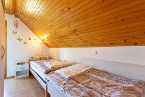 Quiet family house Butterfly place