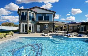 Ferienhaus mit Privatpool für 10 Personen ca 128 qm in Fažana, Istrien Istrische Riviera