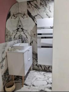 Appartements Love Room stephanoise : photos des chambres