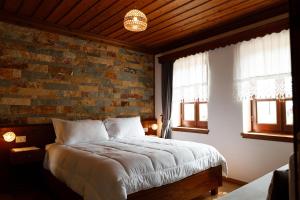 Deluxe Triple Room room in Hotel Lani