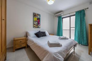 Spacious, one bedroom apartment in Paceville
