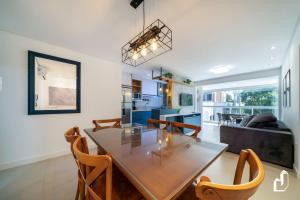 Apartamento na quadra da praia | 02 suítes