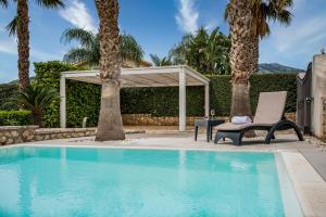 Villa Jacqueline con piscina privata 8 posti letto