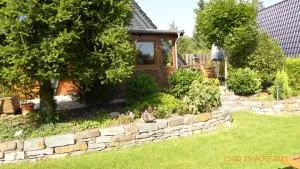 Ferienhaus , Grosstyp , asbestfreies Dach Wintergarten und Waschkeller, Grill und Garten - Freilingen