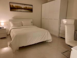 Two-Bedroom Apartment - Unique Privacy and Location