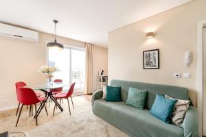 VIVA Peaceful Zen Retreat