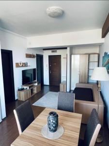 ZENSTAY SUMMERLAND MAMAIA