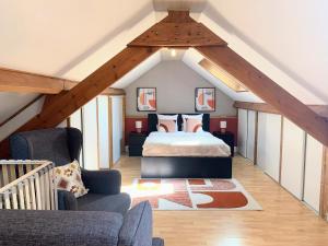 COQUELICOT - Spacieuse maison 172m2 - 4 chambres - Parking Privé & Wifi Gratuit