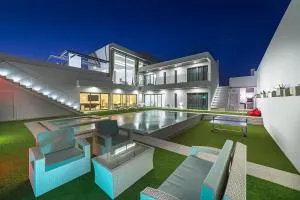 Villa Monarca - 塔伊切