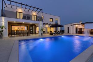 Ferienhaus mit Privatpool für 14 Personen ca 280 qm in Loborika, Istrien Südküste von Istrien