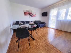 Apartments and Rooms Jengic 