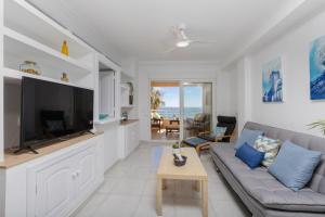 Feel at Home by Fidalsa