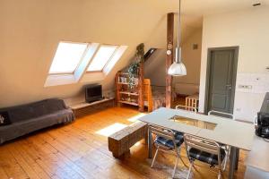 Mansard studio in the heart of Old Town