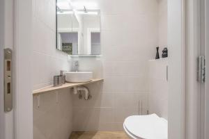 Bright 3bd apt in the historical center of Athens