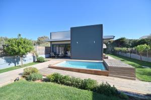 Schinias beach villa 2