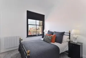 Apt 2, 15 West Street - Callow