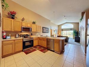 Four Bed in Emerald Island Resort mins to Disney