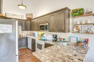 Pagosa Springs Condo with Grill, Near Wolf Creek!