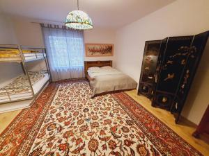 a big 3-room apartment near warsaw