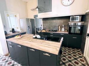 Maisons de vacances Maison avec jardin : photos des chambres