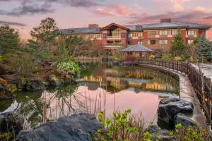 Best Western Premier Boulder Falls Inn - كورفاليس
