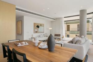 Terrace Boutique in the Heart of The Rocks