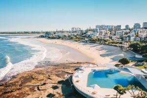 Kings Beach Coast and Glasshouse Views - A