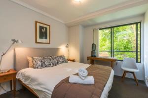 1 Bedroom Apt with Parking Pool and Gym