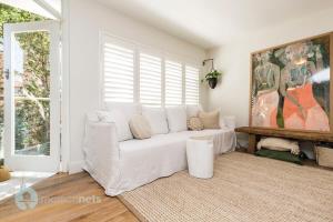 Cozy Manly Beachside Apartment