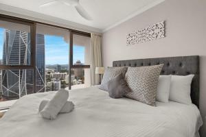 2 Bdrm Apt in Aquarius Surfers Broadbeach