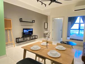 VALENTINA SUITES @ ARTE MONT KIARA